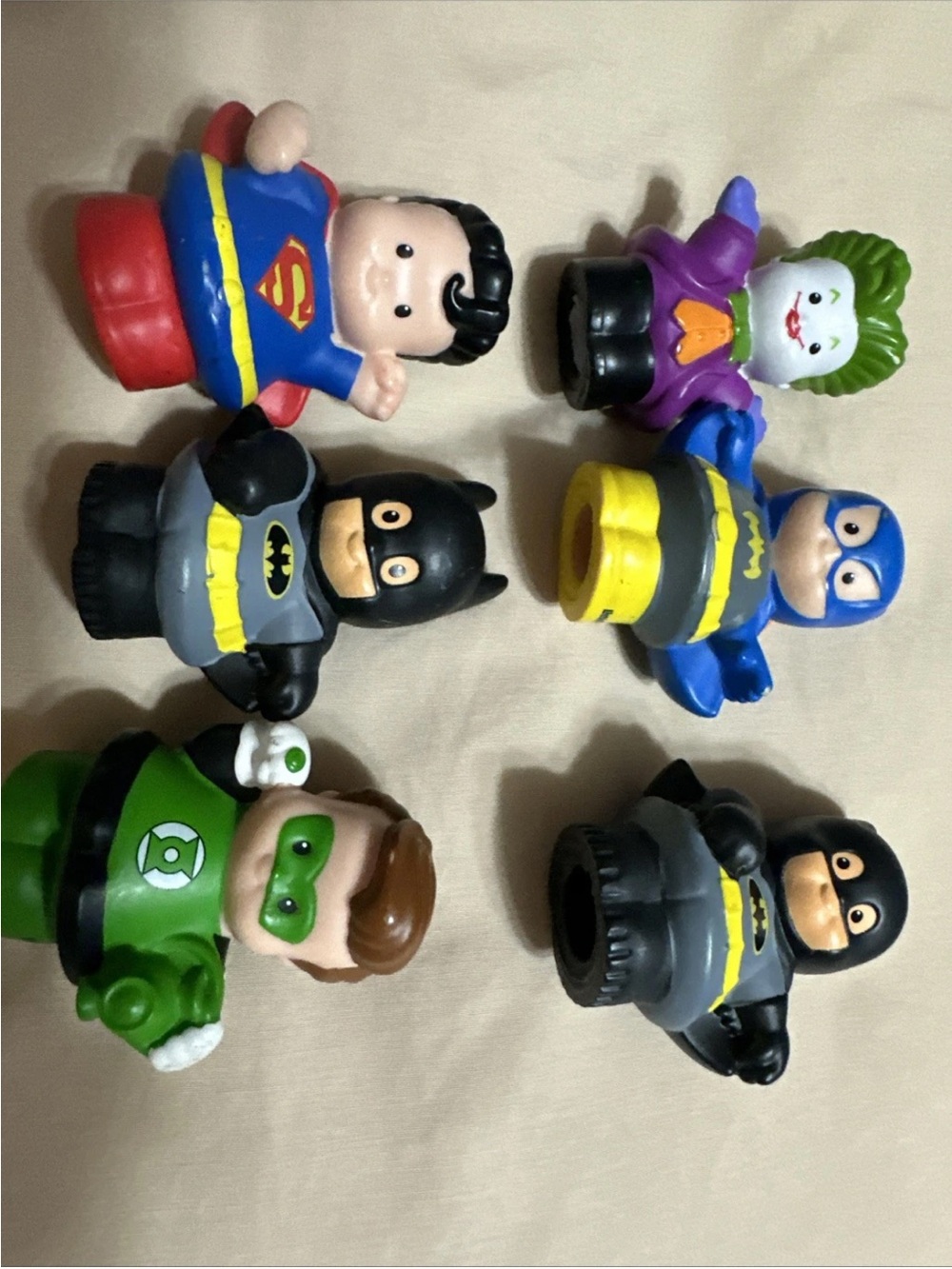 DC Comics little People Toy Set - Multicolor Superhero Figures set of 6